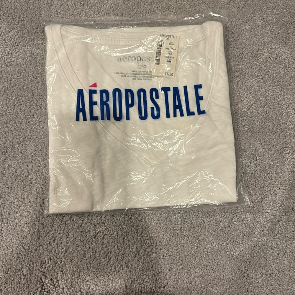 V neck tee